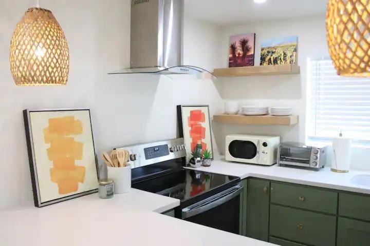 Serene Modern Home Backdoor With Great Wifi, Games, Movies, Patio Seating And Bbq Easy Access To North Joshua Tree National Park In 10 Minutes Twentynine Palms Exteriér fotografie