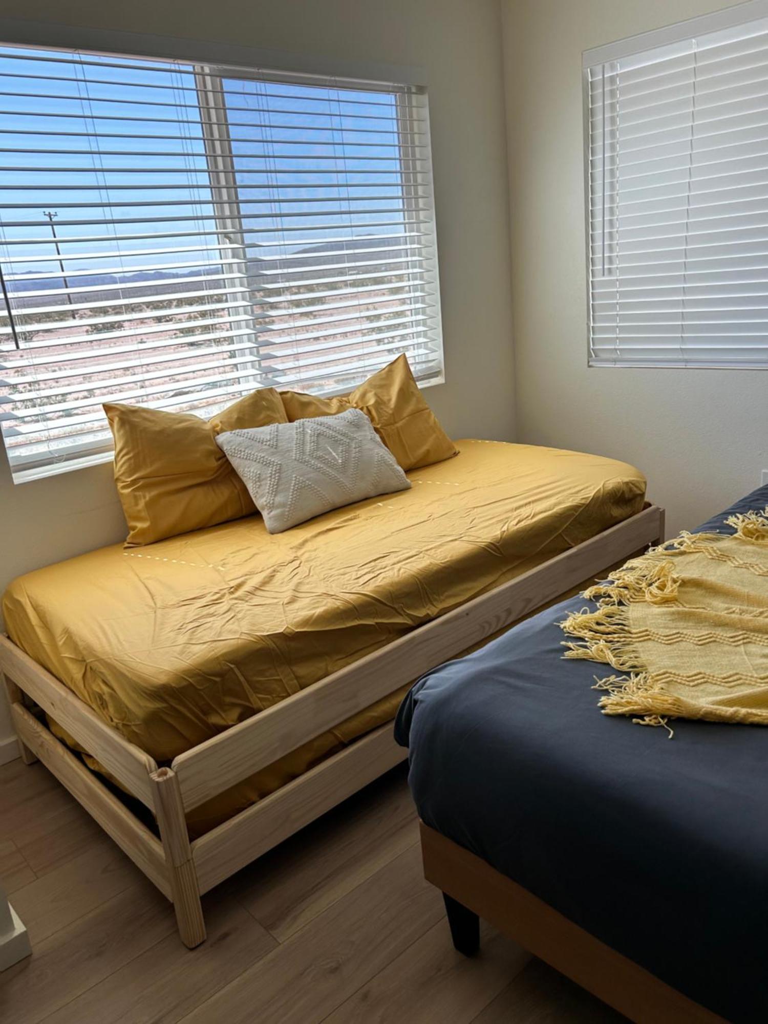 Serene Modern Home Backdoor With Great Wifi, Games, Movies, Patio Seating And Bbq Easy Access To North Joshua Tree National Park In 10 Minutes Twentynine Palms Exteriér fotografie